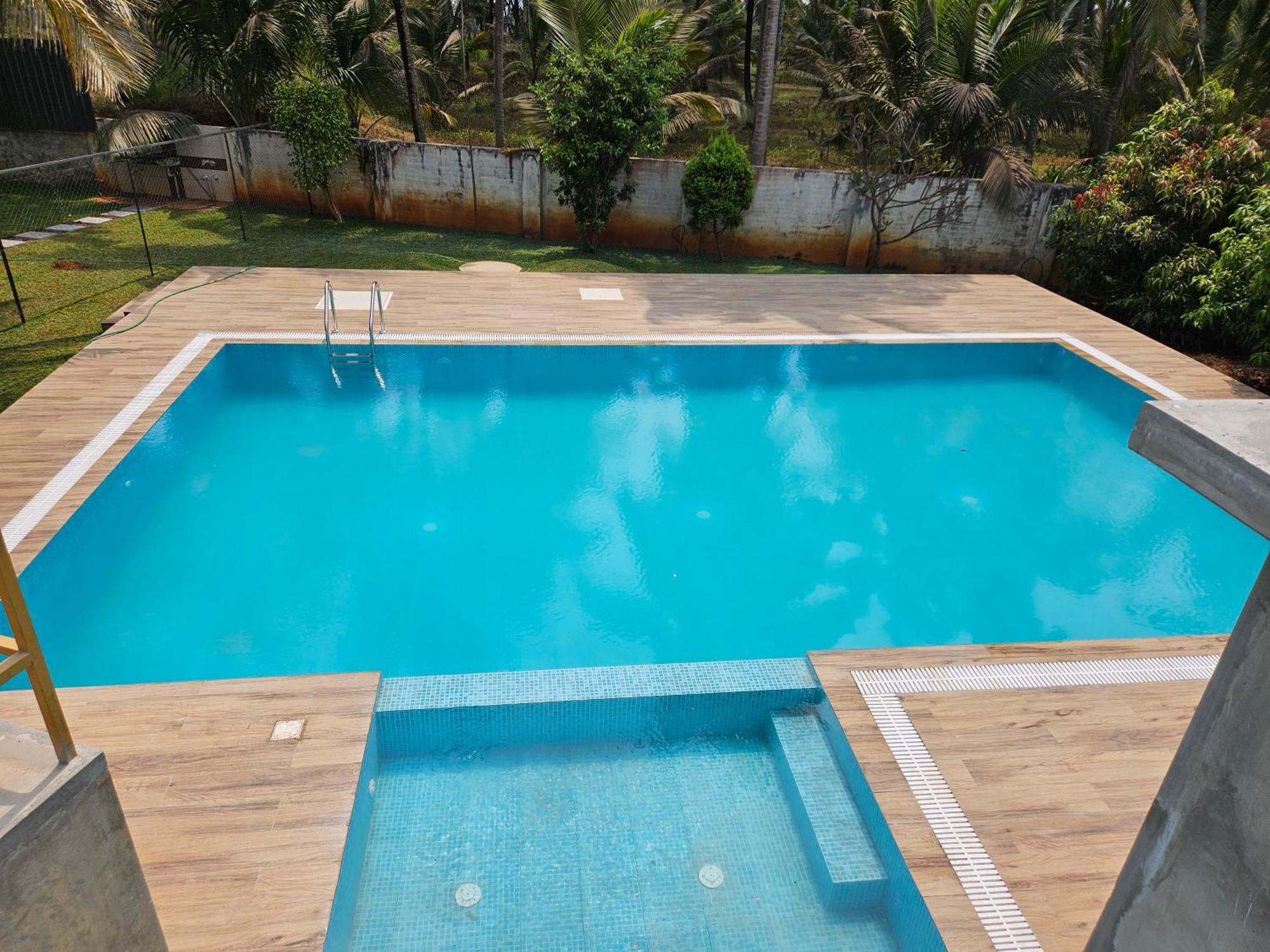 Hotel Gopalapuram International Pollāchi Eksteriør bilde