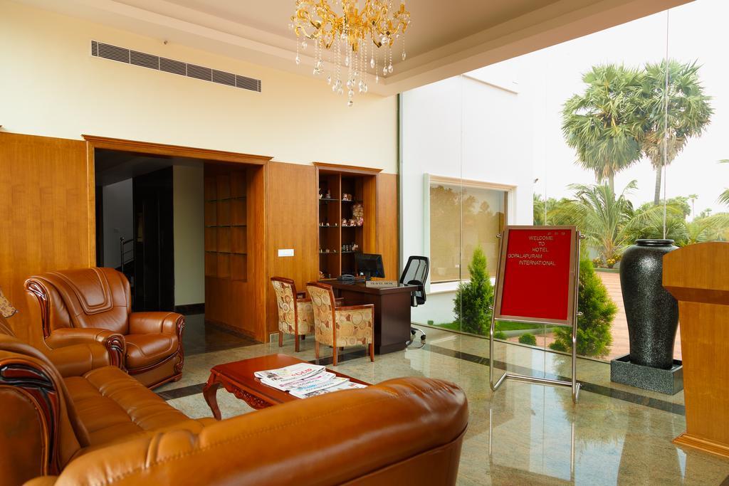 Hotel Gopalapuram International Pollāchi Eksteriør bilde