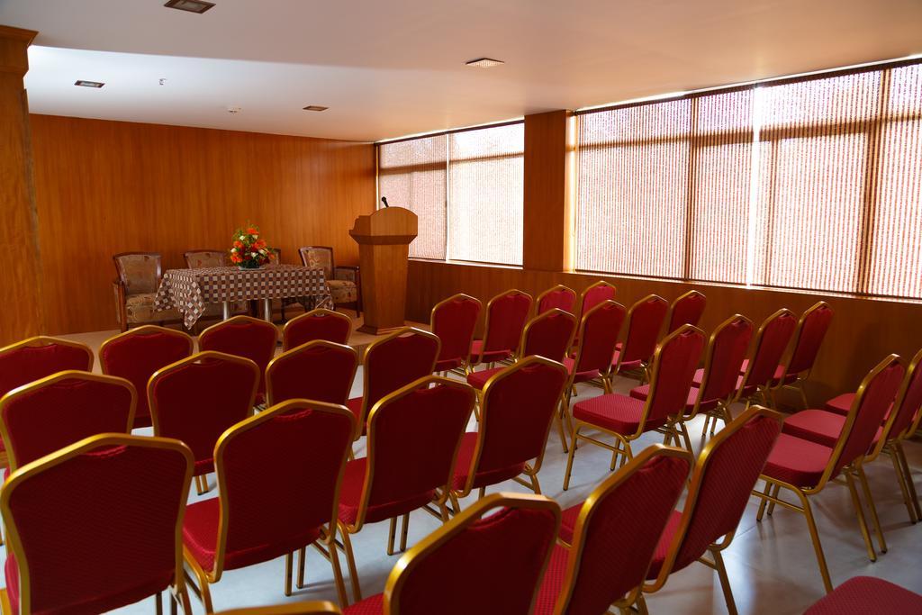 Hotel Gopalapuram International Pollāchi Eksteriør bilde