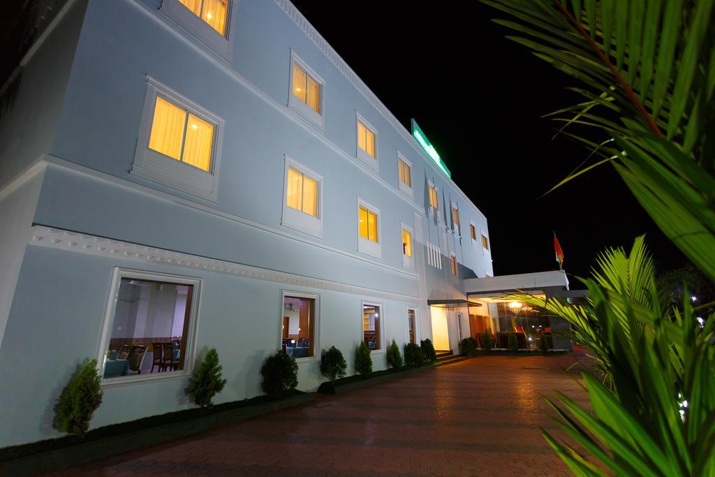 Hotel Gopalapuram International Pollāchi Eksteriør bilde