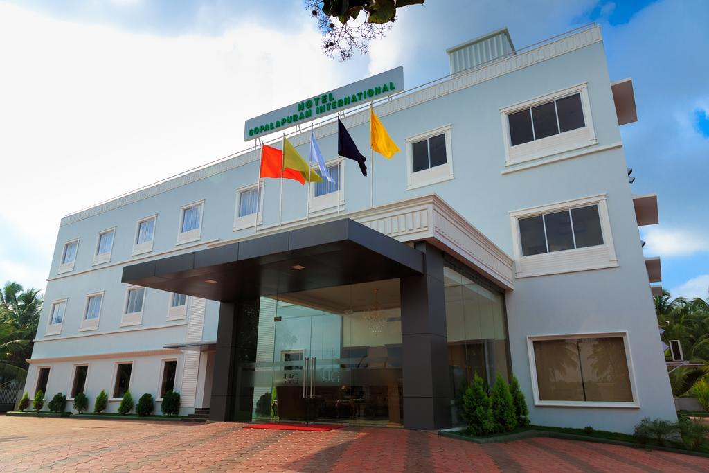 Hotel Gopalapuram International Pollāchi Eksteriør bilde