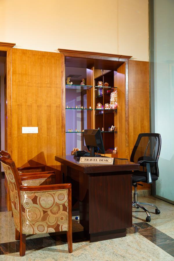 Hotel Gopalapuram International Pollāchi Eksteriør bilde