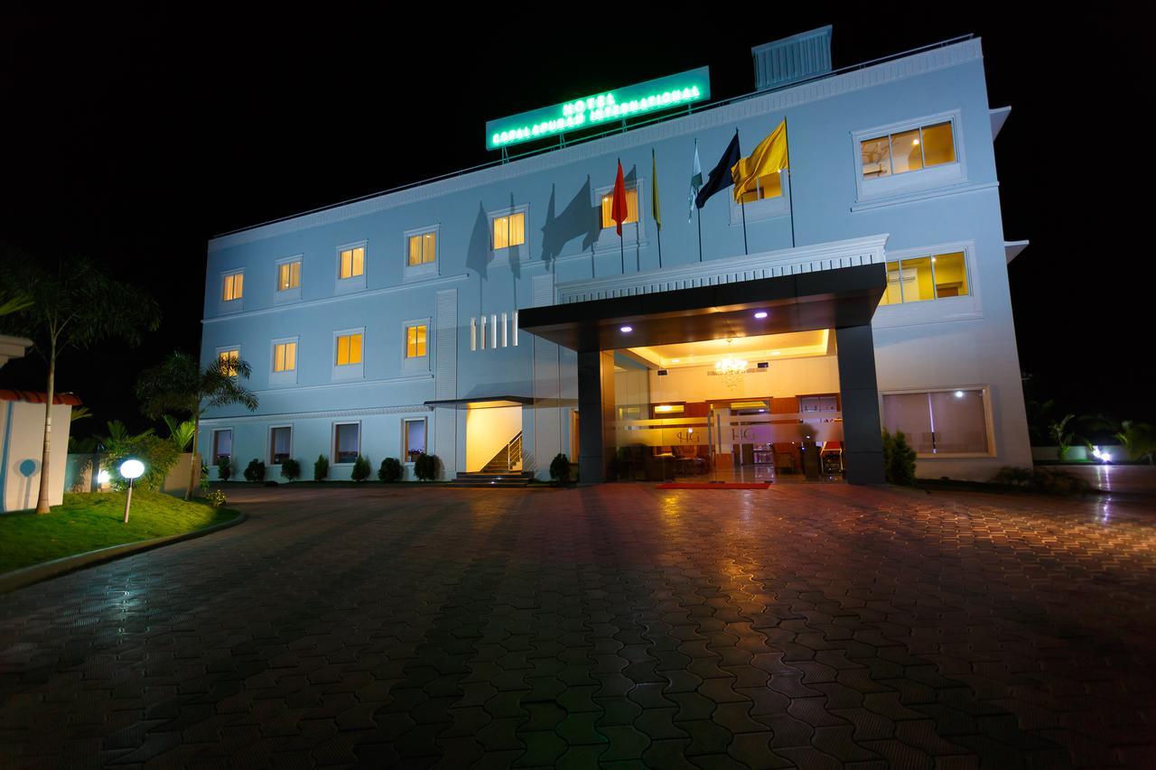 Hotel Gopalapuram International Pollāchi Eksteriør bilde